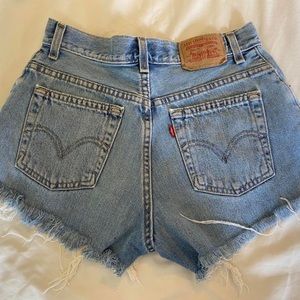 Medium wash Levi’s cutoff shorts